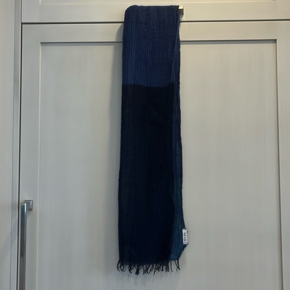 GUC Paul Smith scarf - Picture 3 of 5